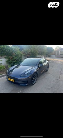 מודעת רכב טסלה מודל 3