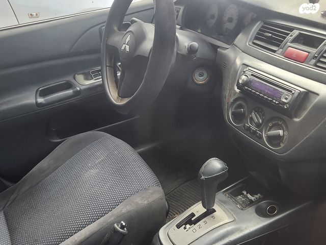 מודעת רכב מיצובישי לנסר