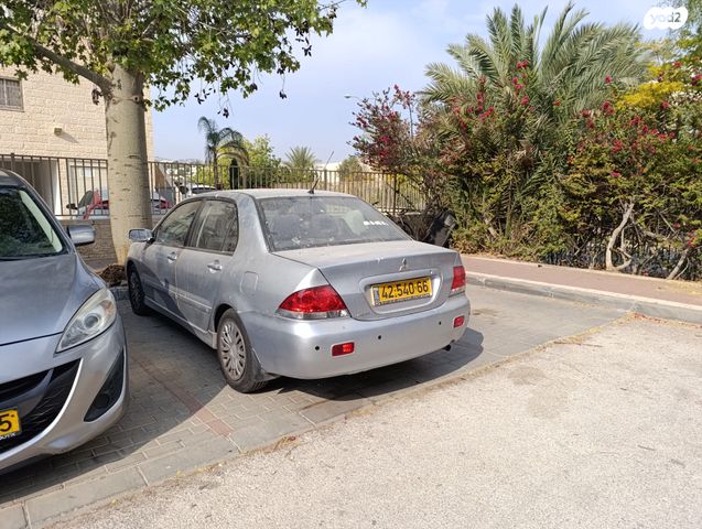 מיצובישי לנסר