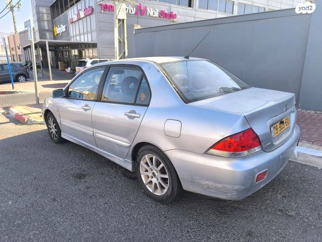 מודעת רכב מיצובישי לנסר