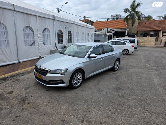 מודעת רכב סקודה סופרב