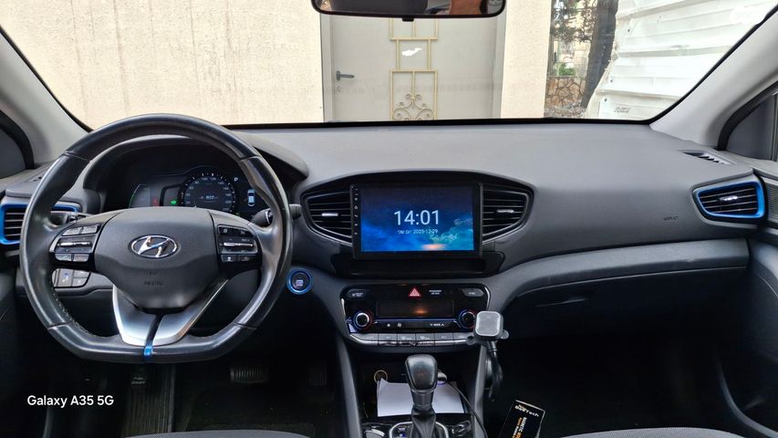 יונדאי איוניק