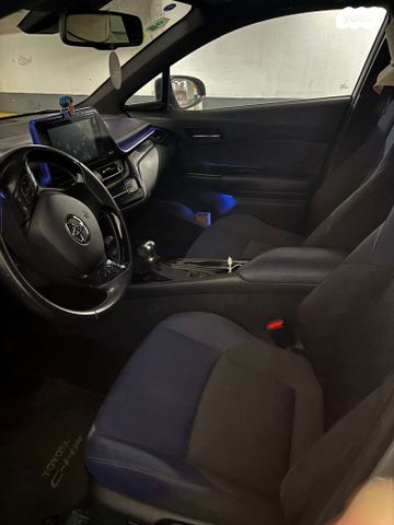 טויוטה C-HR
