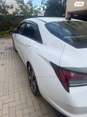 יונדאי אלנטרה