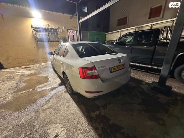 סקודה אוקטביה