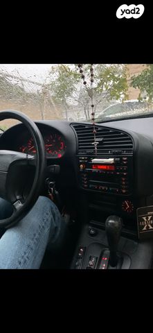 מודעת רכב ב מ וו סדרה 3