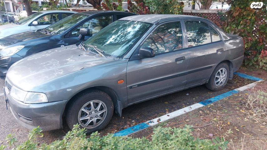מודעת רכב מיצובישי לנסר