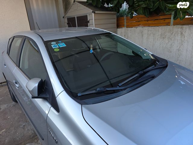 טויוטה אוריס