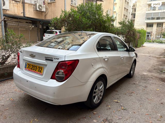 שברולט סוניק