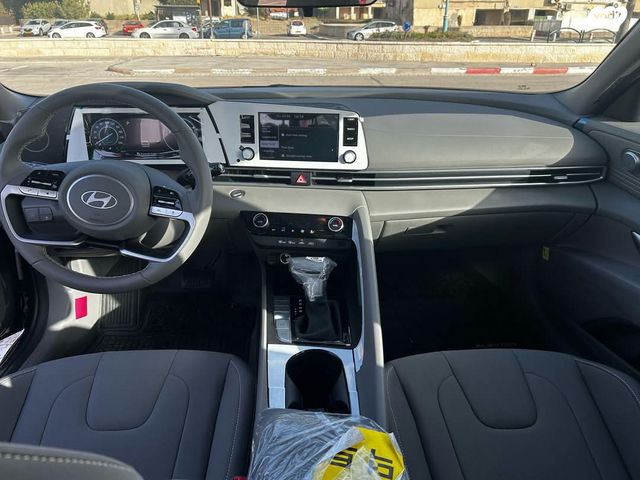 יונדאי אלנטרה