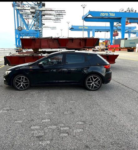 מודעת רכב סיאט לאון