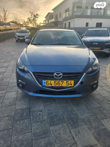 מודעת רכב מאזדה 3