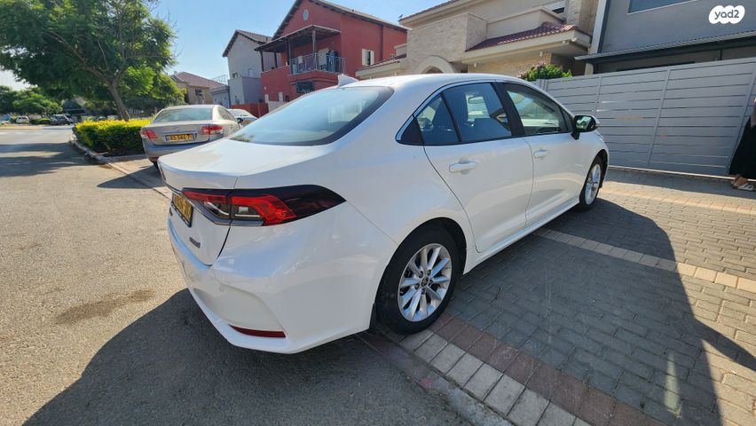 טויוטה קורולה