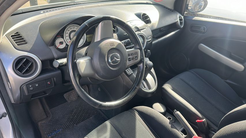 מודעת רכב מאזדה 2