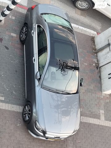 מודעת רכב מרצדס-בנץ E-class