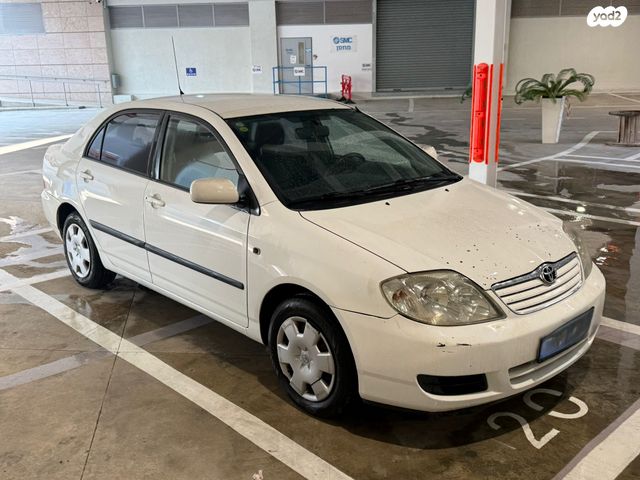 טויוטה קורולה