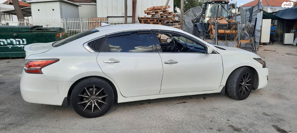 ניסאן אלטימה