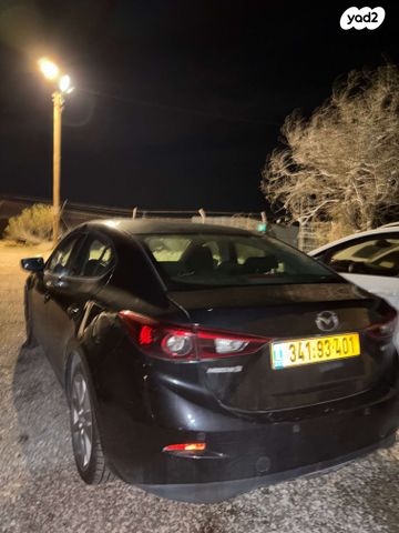 מודעת רכב מאזדה 3