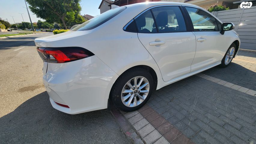 טויוטה קורולה