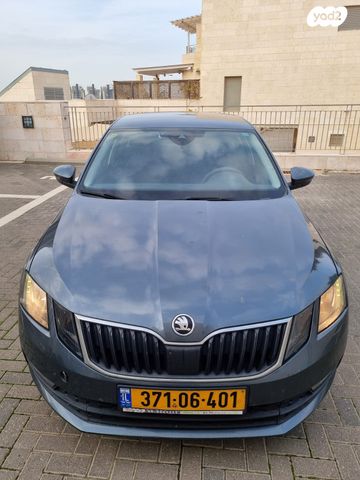 סקודה אוקטביה