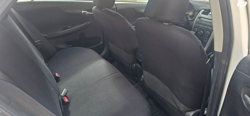 טויוטה קורולה