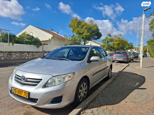 טויוטה קורולה