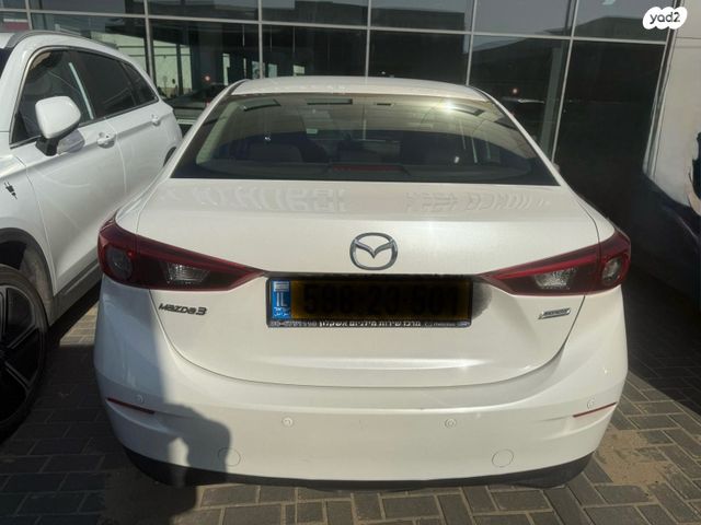 מאזדה 3