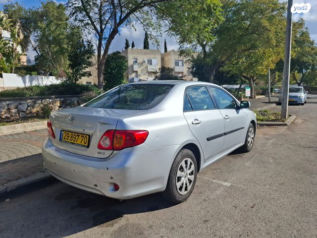 טויוטה קורולה