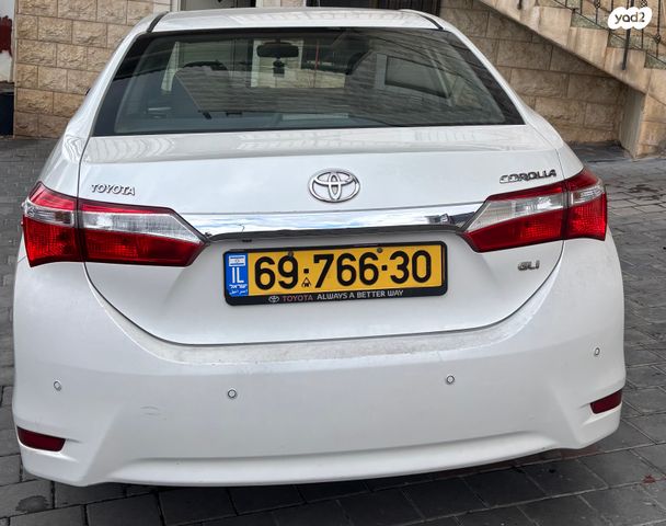 מודעת רכב טויוטה קורולה