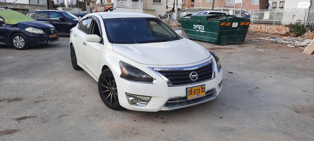 ניסאן אלטימה