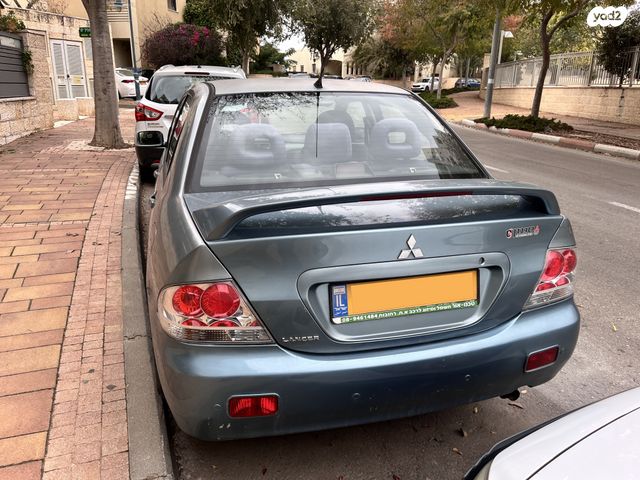 מודעת רכב מיצובישי לנסר