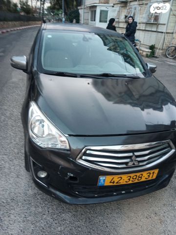 מיצובישי אטראז'