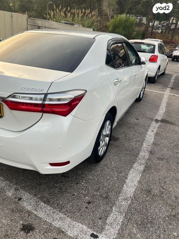 מודעת רכב טויוטה קורולה