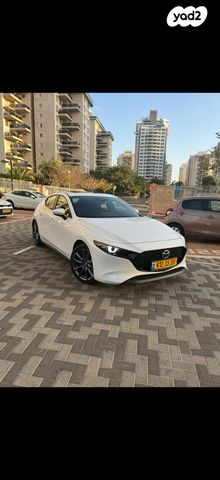 מודעת רכב מאזדה 3