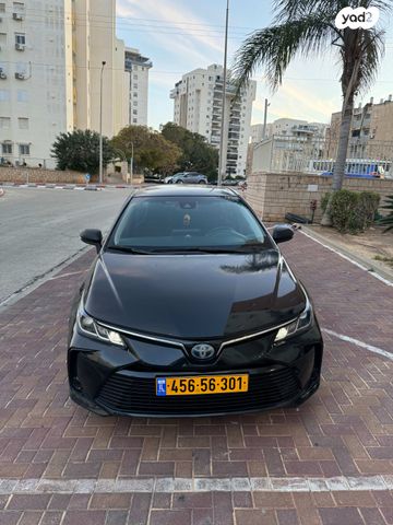 טויוטה קורולה