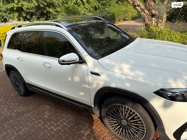 מודעת רכב מרצדס-בנץ EQB