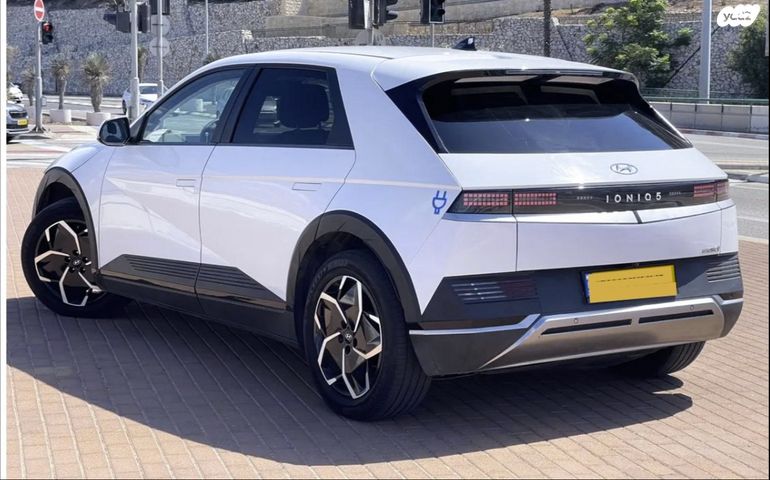 יונדאי איוניק 5