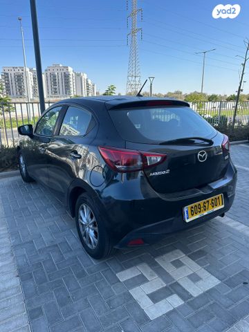 מודעת רכב מאזדה 2