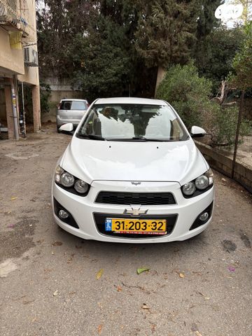 שברולט סוניק