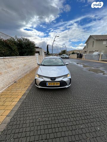 מודעת רכב טויוטה קורולה