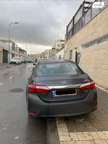 טויוטה קורולה