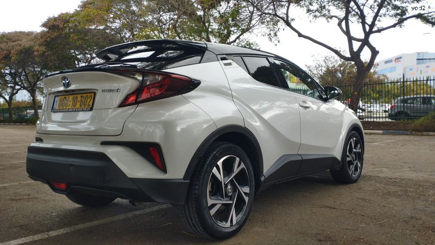 טויוטה C-HR