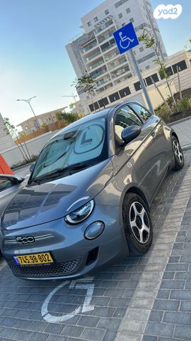 מודעת רכב פיאט 500E