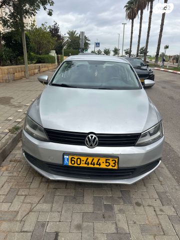 מודעת רכב פולקסווגן ג'טה