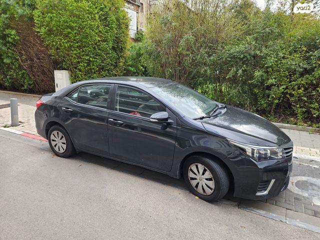 טויוטה קורולה