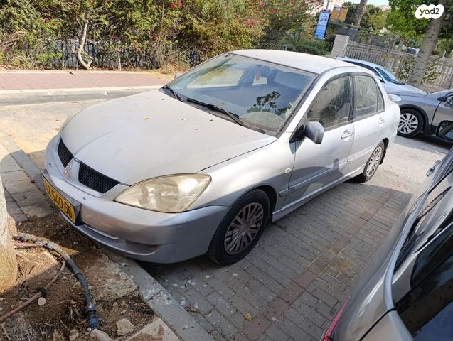 מיצובישי לנסר