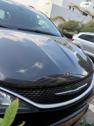 מודעת רכב קרייזלר פסיפיקה