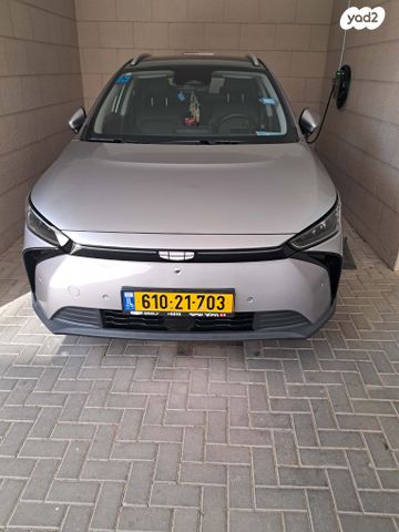 מודעת רכב ג׳ילי Geometry C