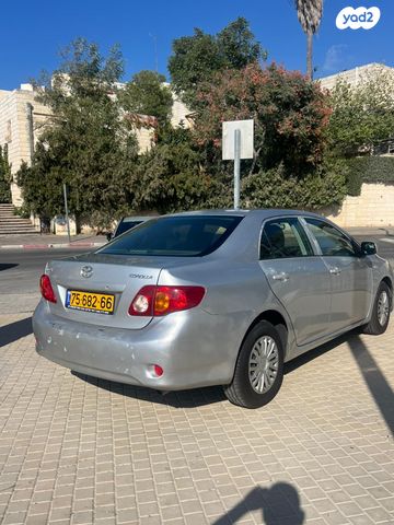 טויוטה קורולה
