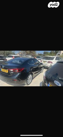 מודעת רכב מאזדה 3